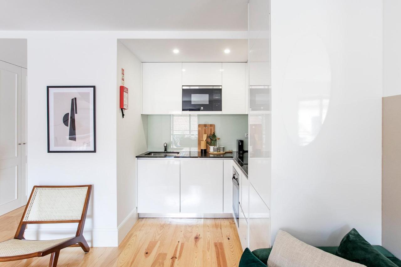 Bright 3Br Flat W/ Ac In City Center By Lovelystay Porto Exterior photo